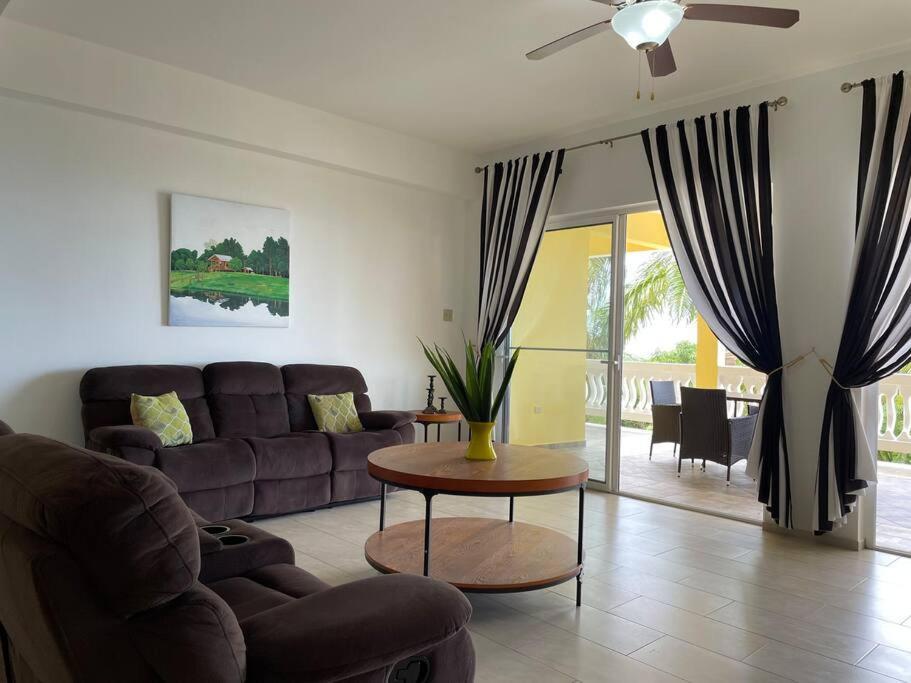 Spring Garden Mobay Resort Luxurious Apartments Montego Bay Kültér fotó
