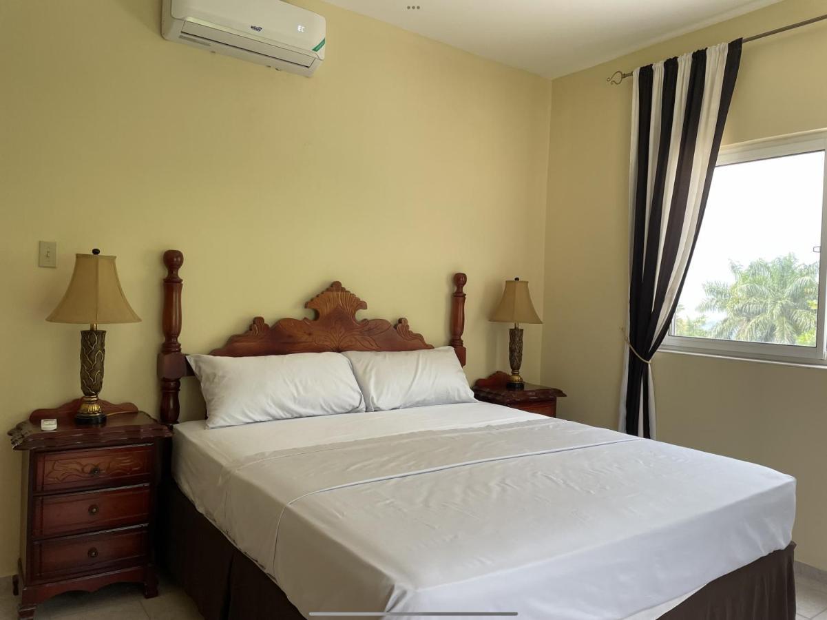 Spring Garden Mobay Resort Luxurious Apartments Montego Bay Kültér fotó